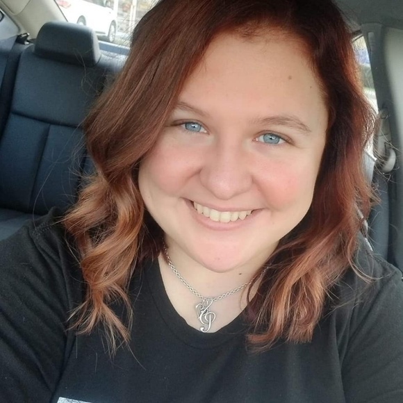 Meet your Posher, Skyler - Picture 1 of 2